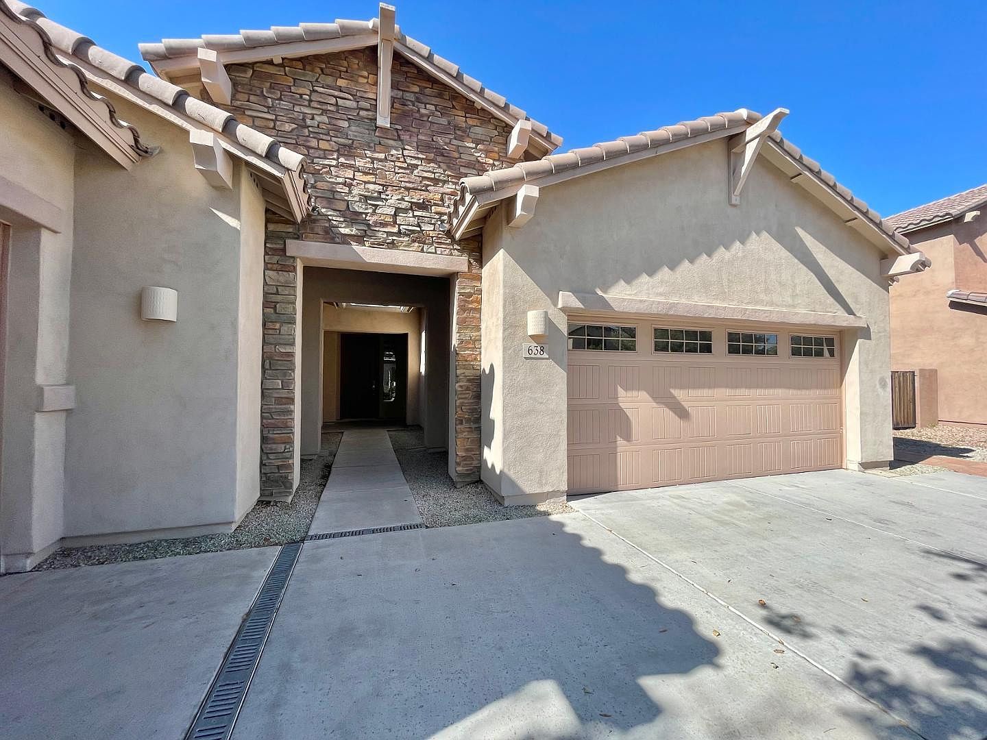 638 E Charlevoix Ave Gilbert, AZ 85297 photo 4