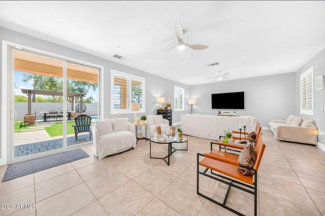 13023 N 93rd Dr Peoria, AZ 85381 photo 4