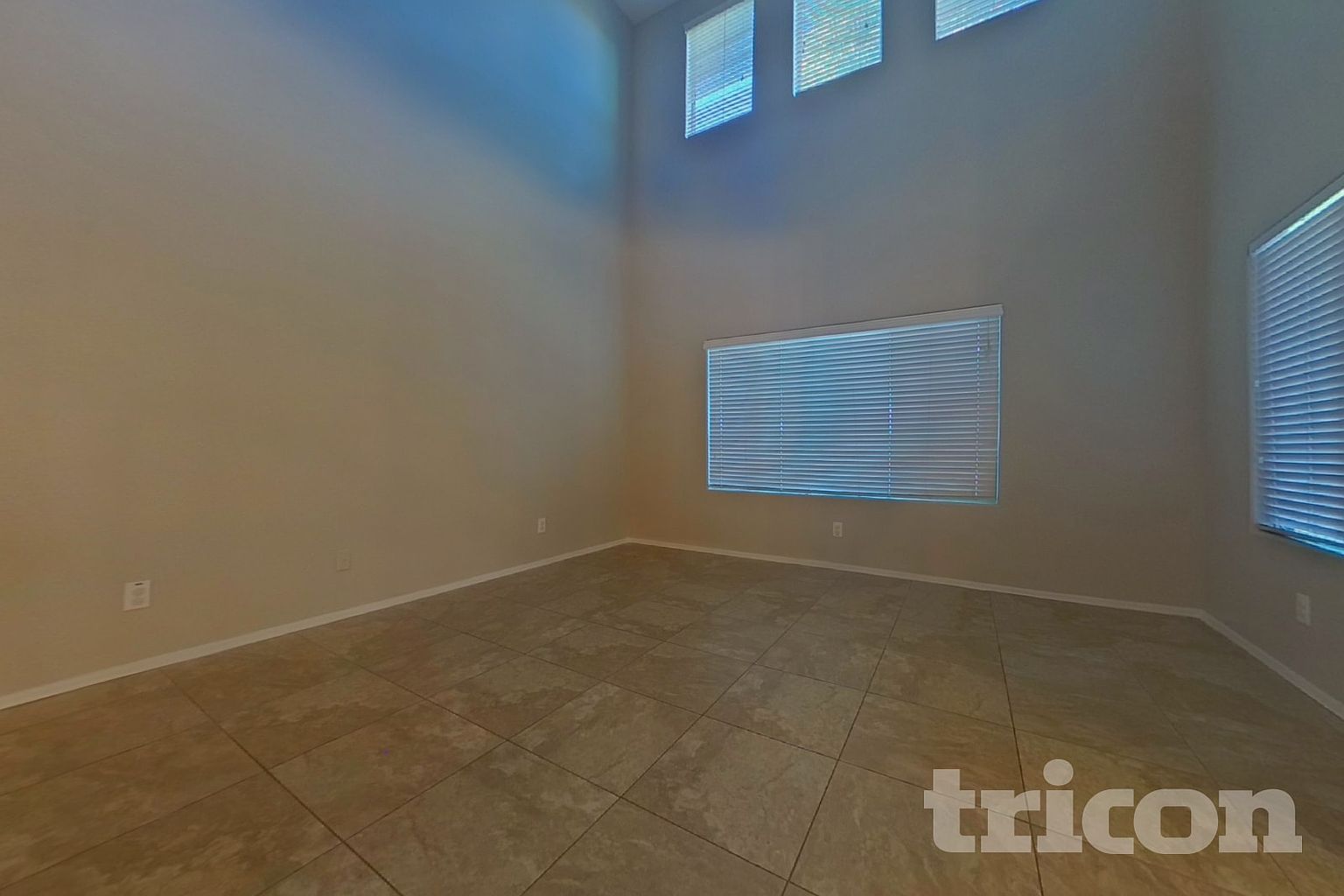 5733 W Milada Dr Phoenix, AZ 85339 photo 4