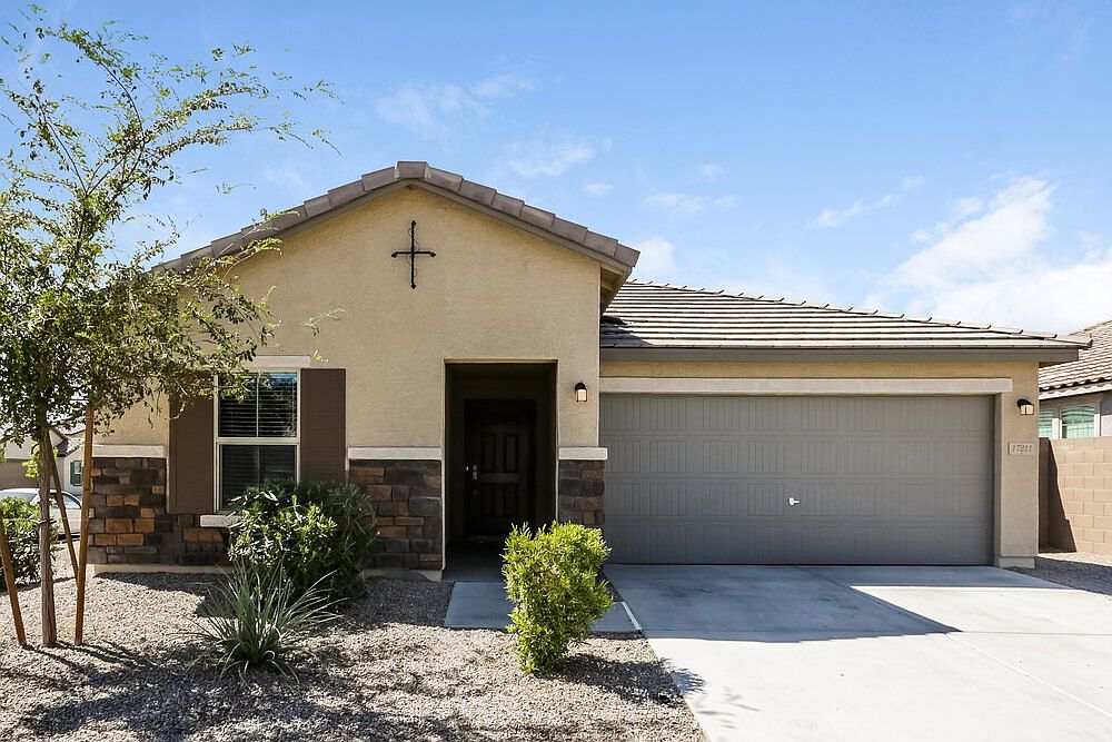 17211 W Gibson Ln Goodyear, AZ 85338 photo 2