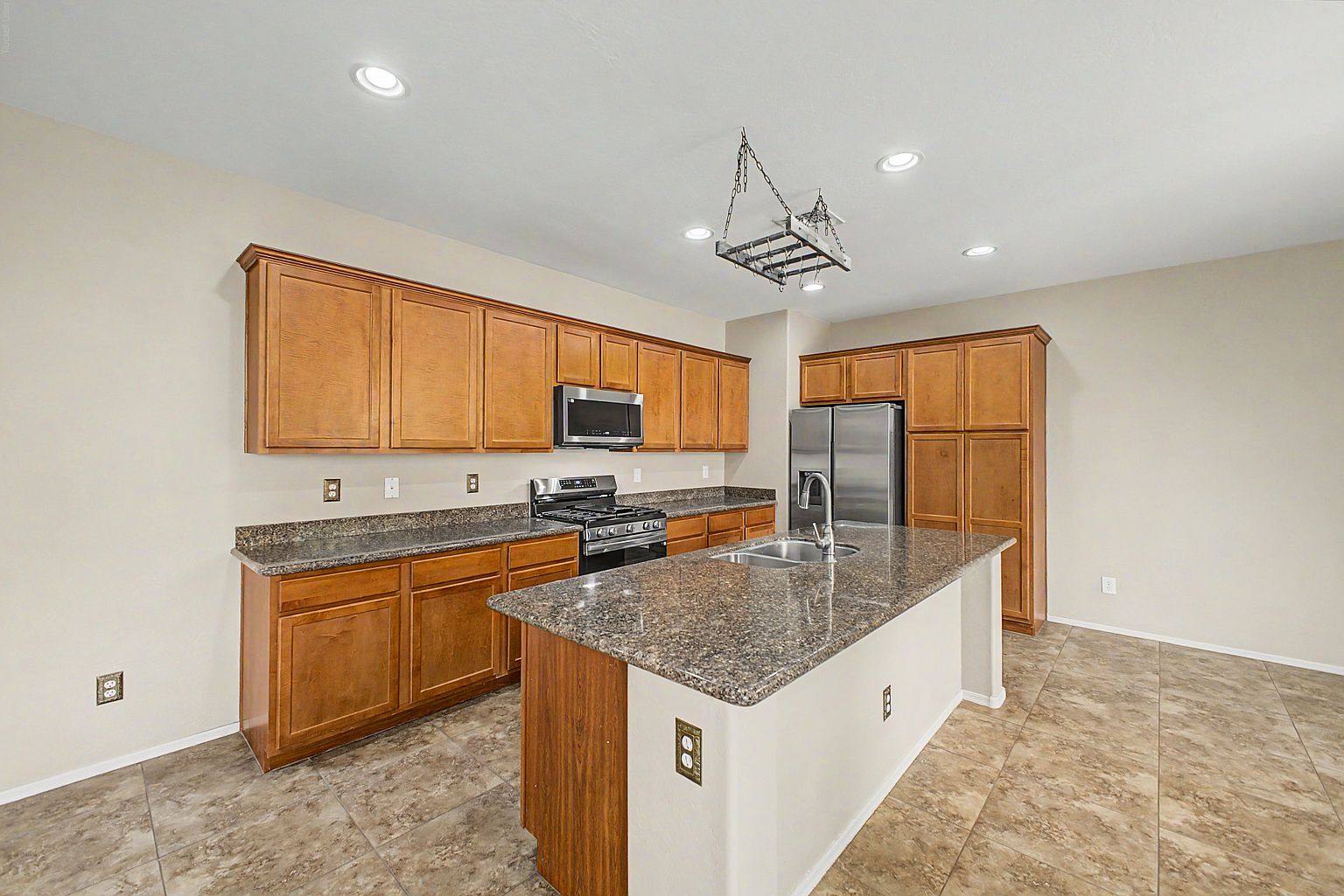 21242 E Pecan Ln photo 5