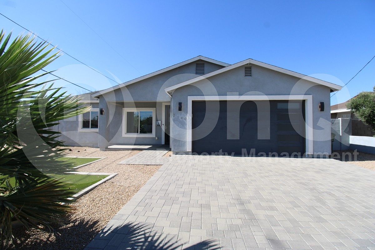 2140 E Palm Ln photo 4