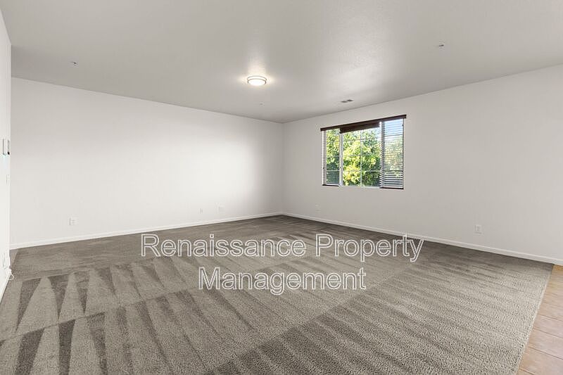 4633 Appleglen St photo 5