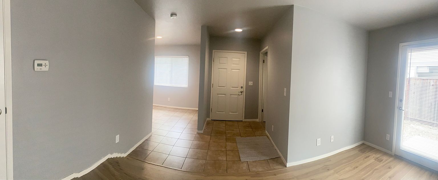 2460 Avignon Cir photo 5
