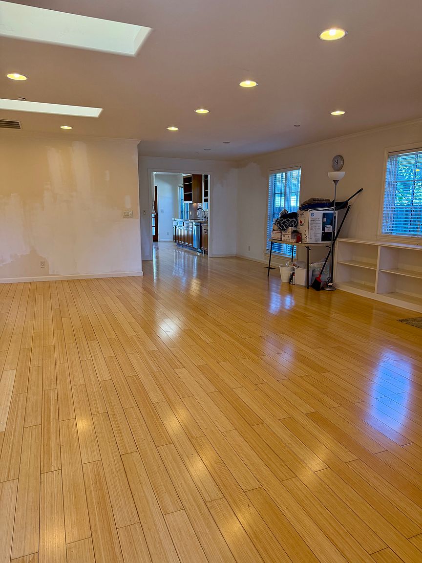 463 2nd Ave photo 3