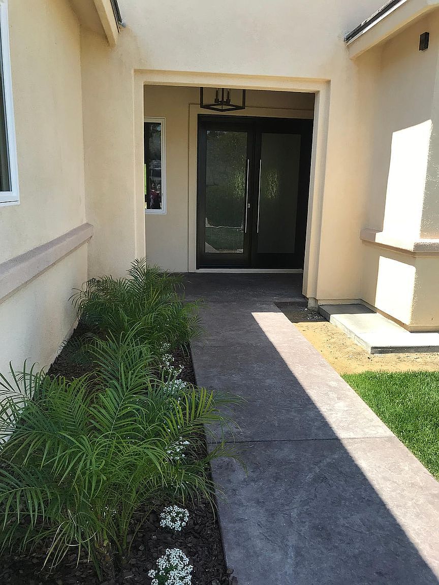 7603 Romeria St photo 3