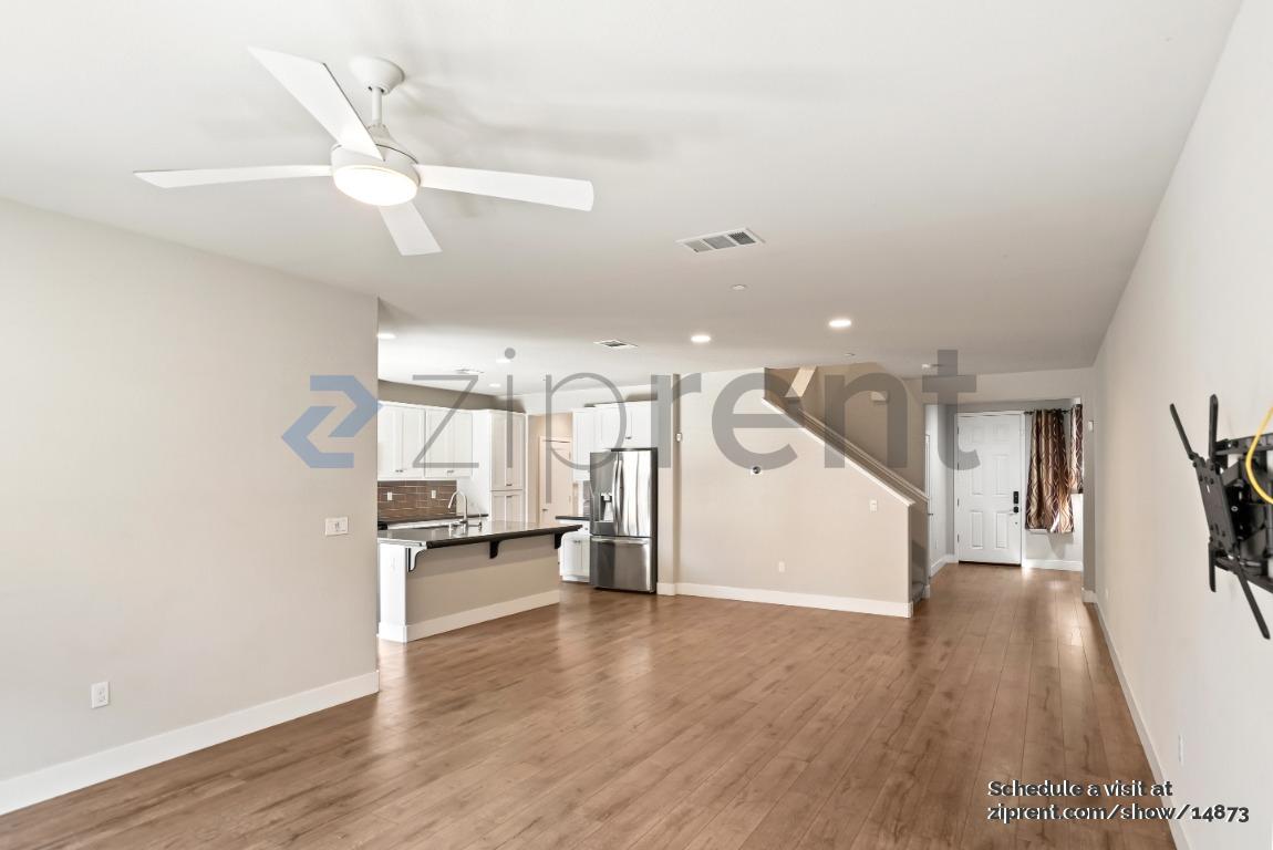 7 Rogers Lane photo 4