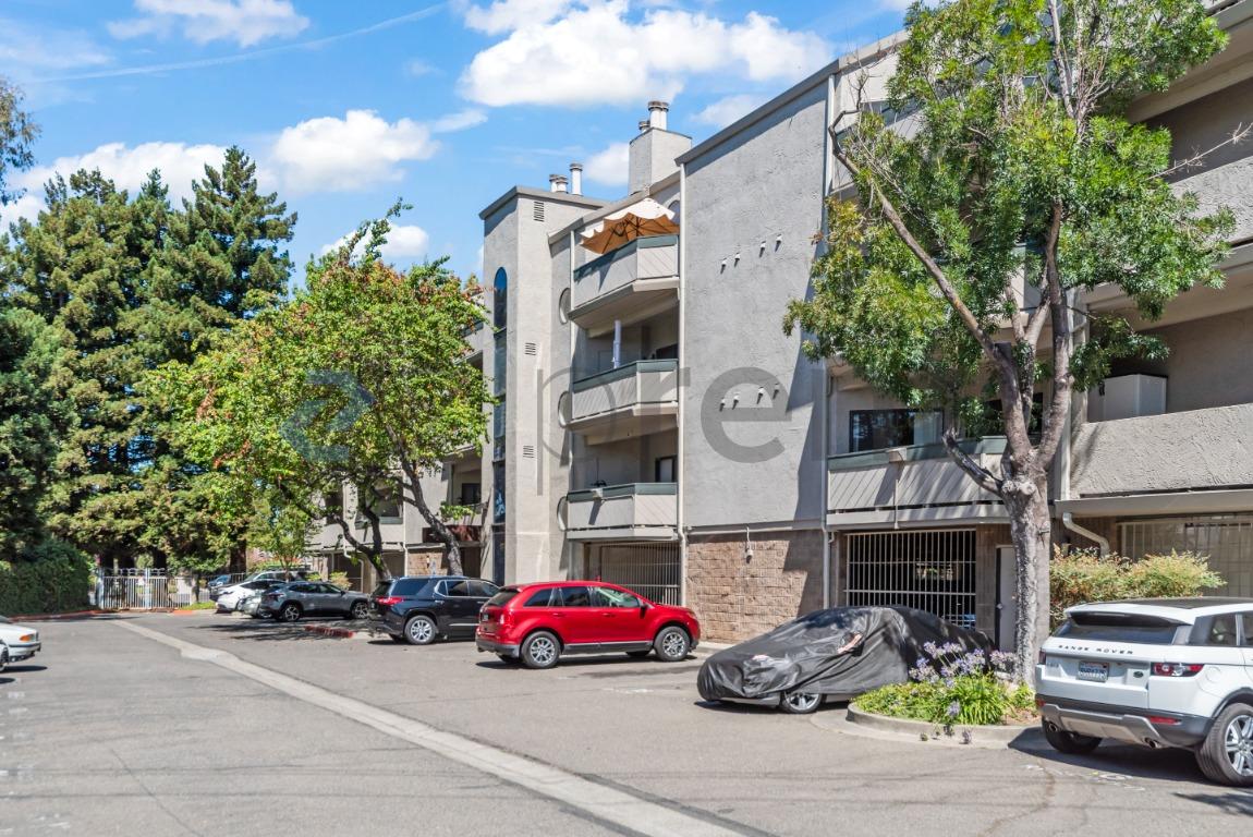 Apartments on Kay Avenue · Hayward photo 2