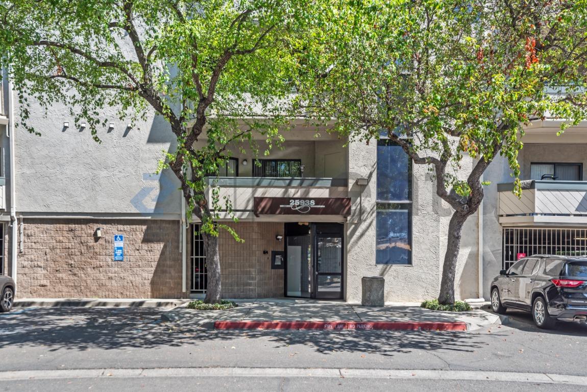 Apartments on Kay Avenue · Hayward photo 4