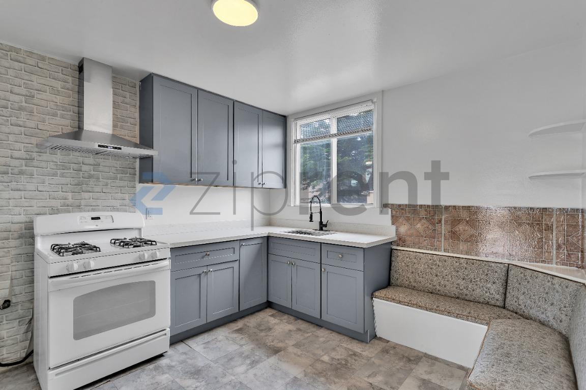 1714 44th Avenue photo 5