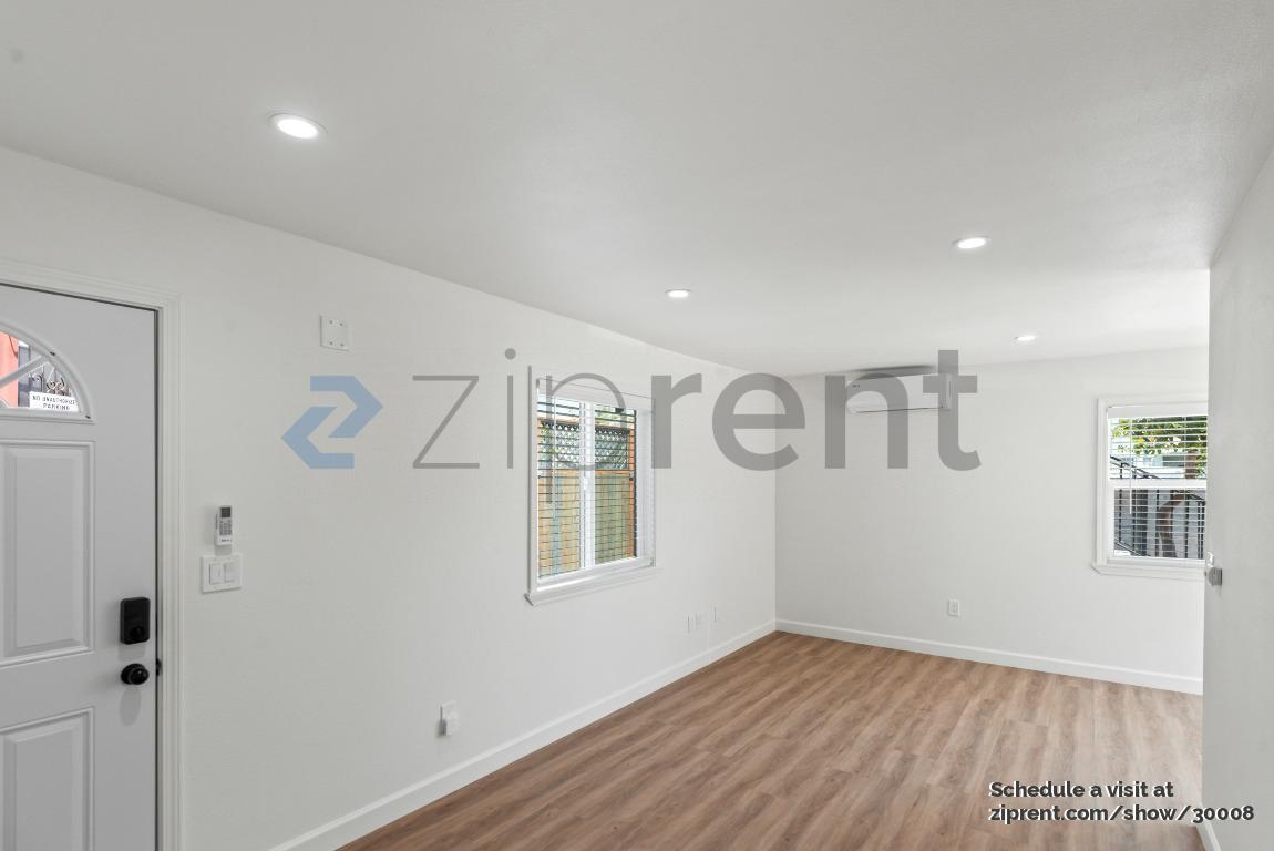 1421 Adeline Street photo 4