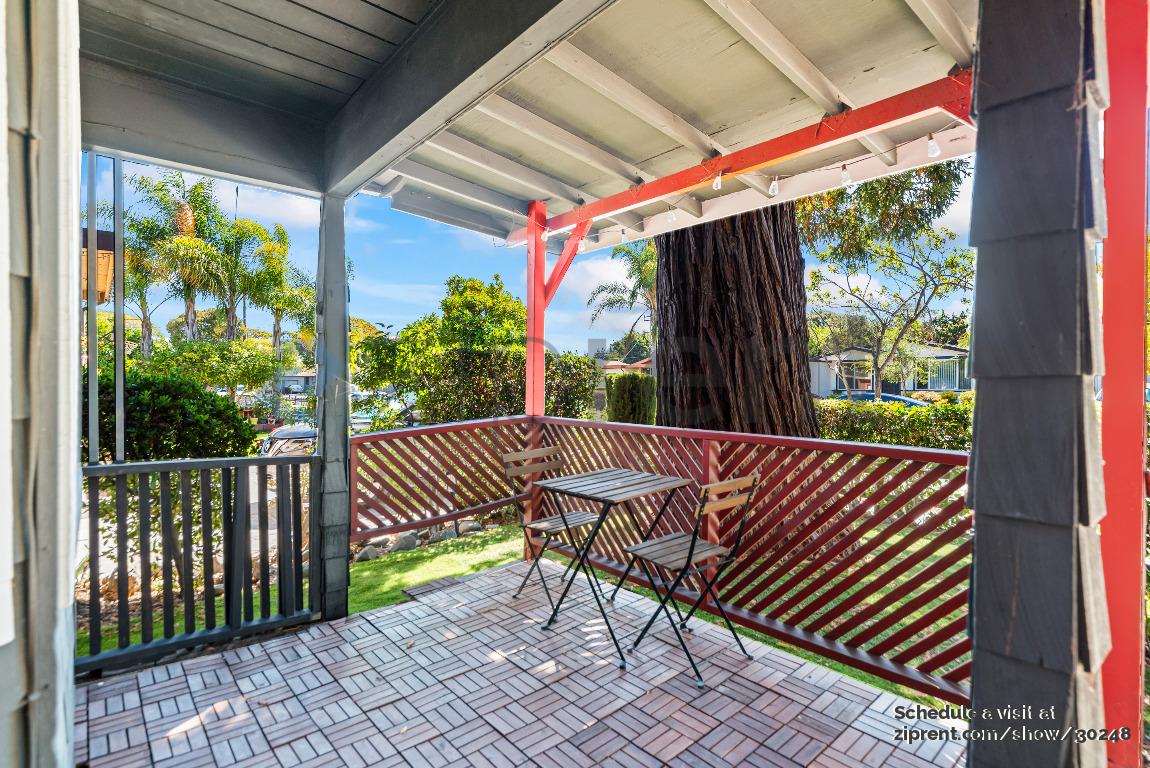1038 Colton Avenue photo 4