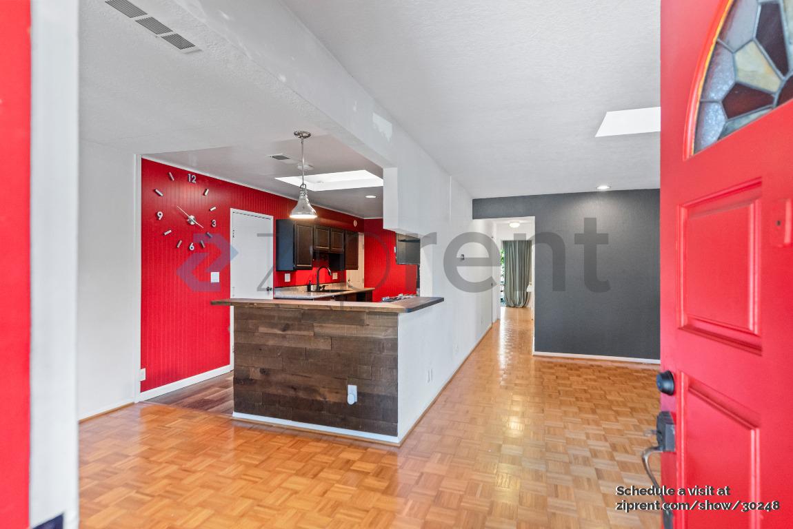 1038 Colton Avenue photo 5