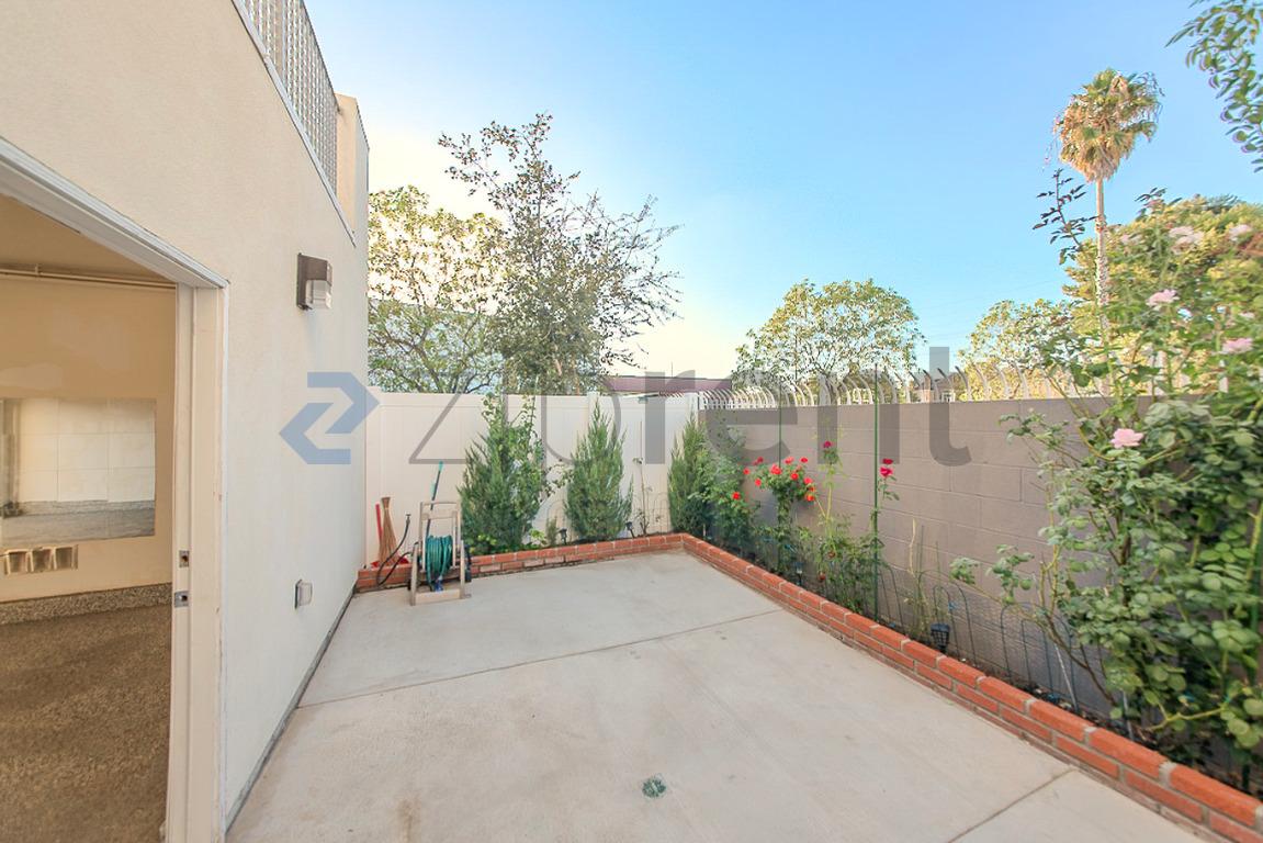 15127 Logos Ct photo 4