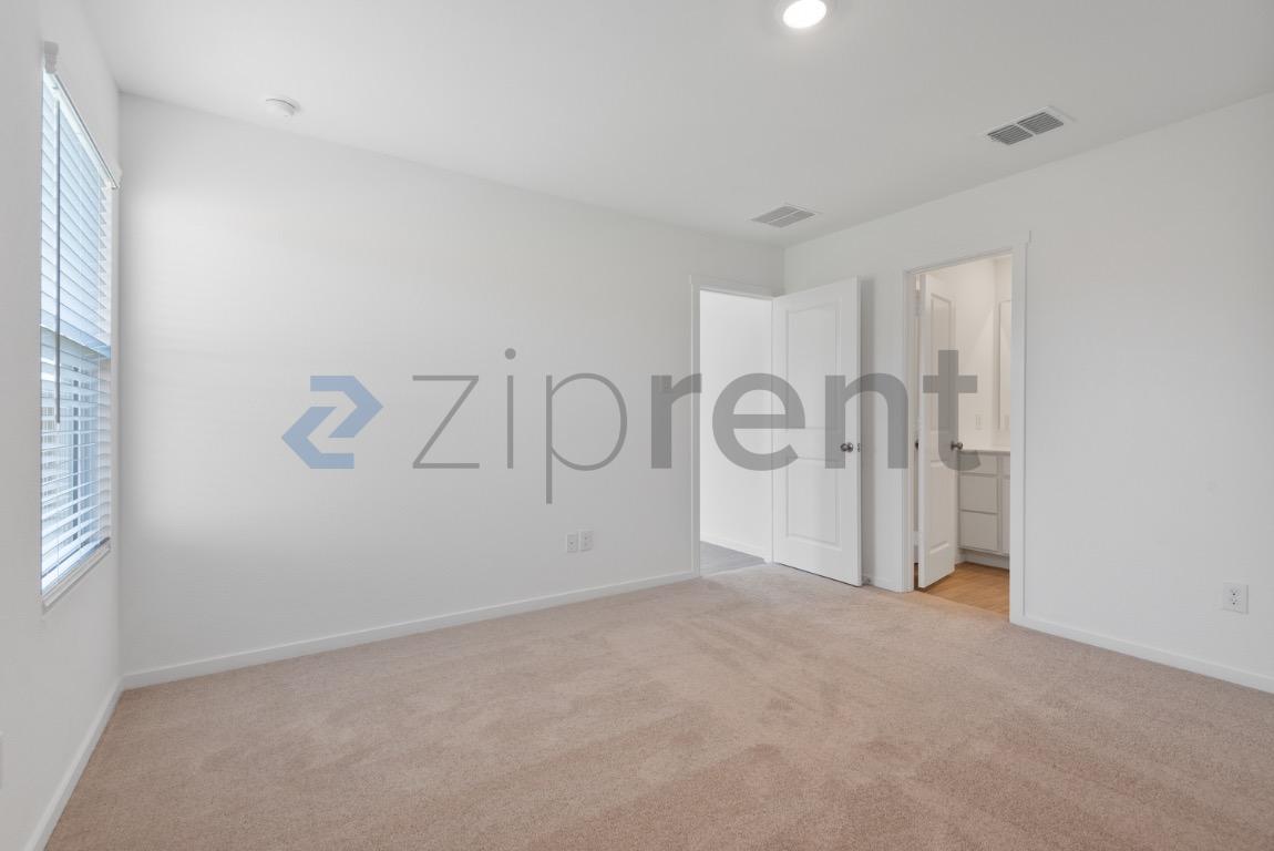 6739 Fairview Ave photo 4
