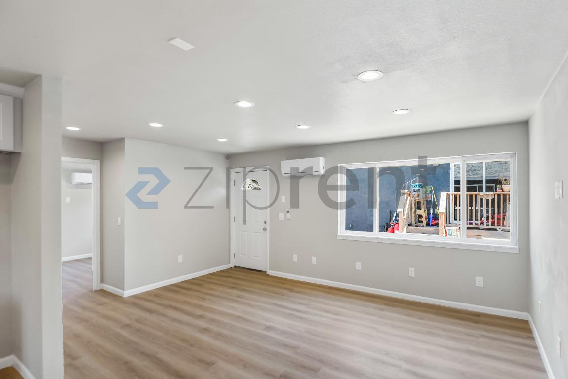 1715 96th Ave photo 4