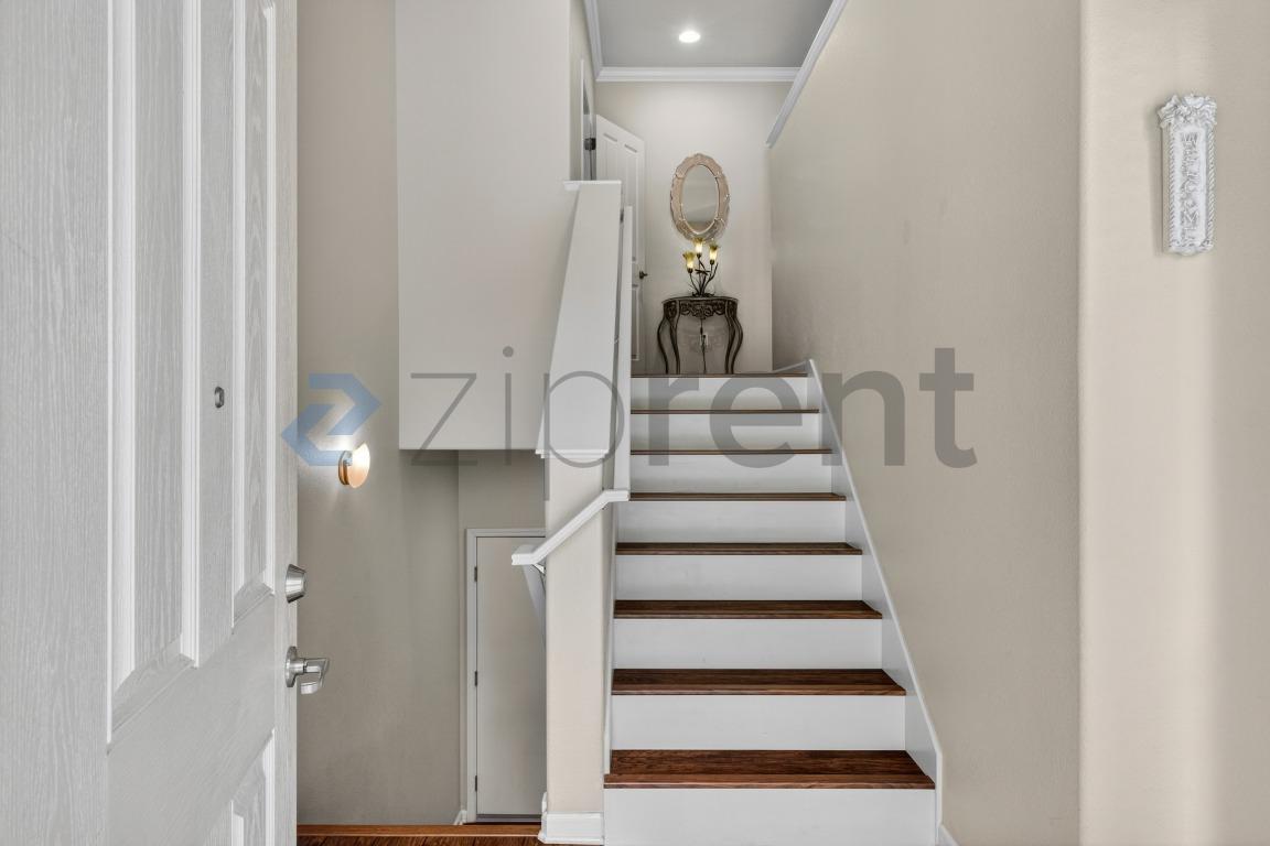 223 Birch Creek Drive photo 5