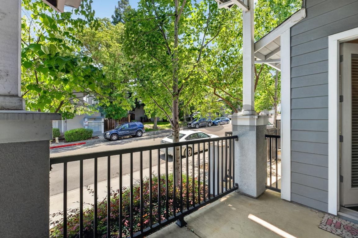 223 Birch Creek Drive photo 4