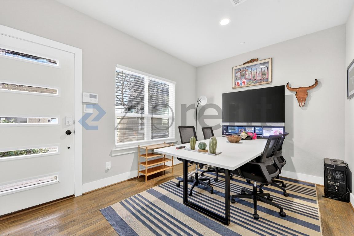 4906 Live Oak Street photo 4