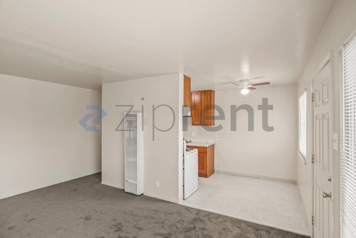 Unit 37 photo 4