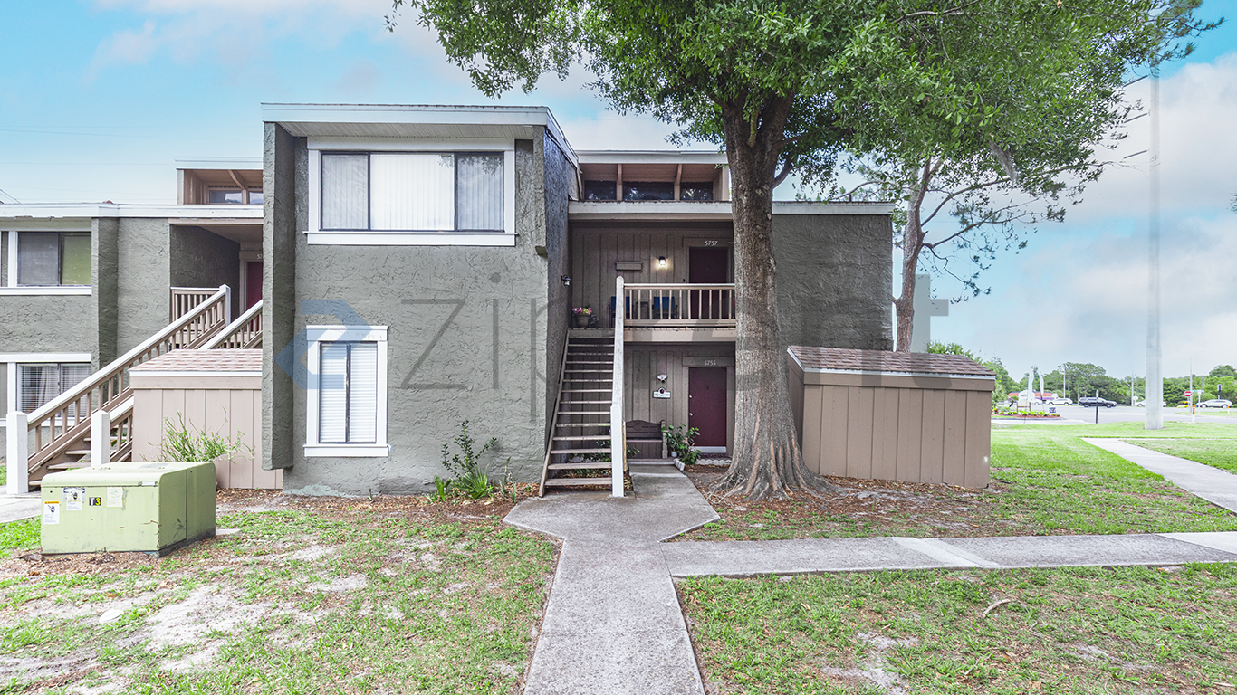 5755 peregrine ave photo 2