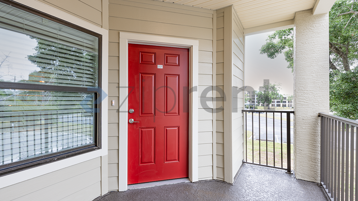 3024 Parkway Boulevard photo 2