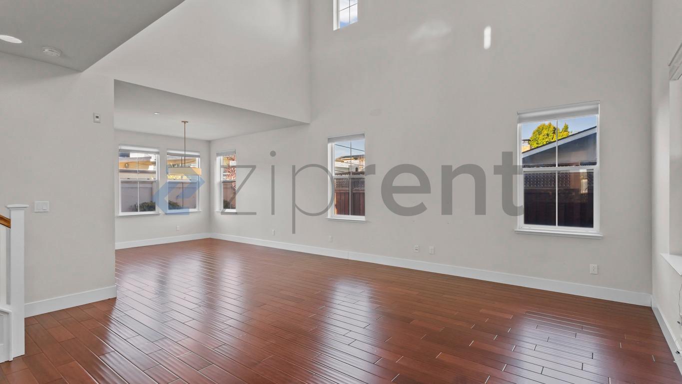 133 Avon Terrace photo 2