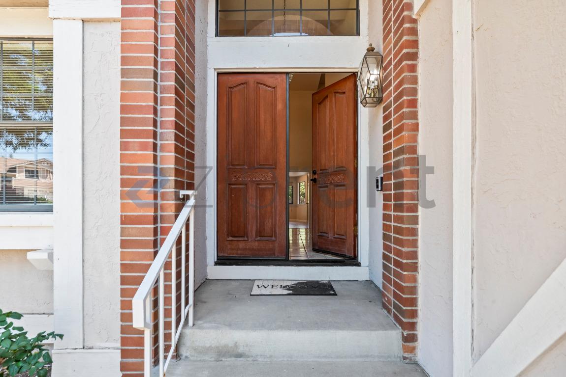 699 Patriot Pl photo 3