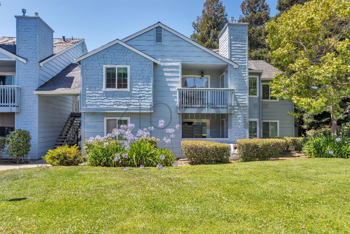 535 Lighthouse Drive photo 5