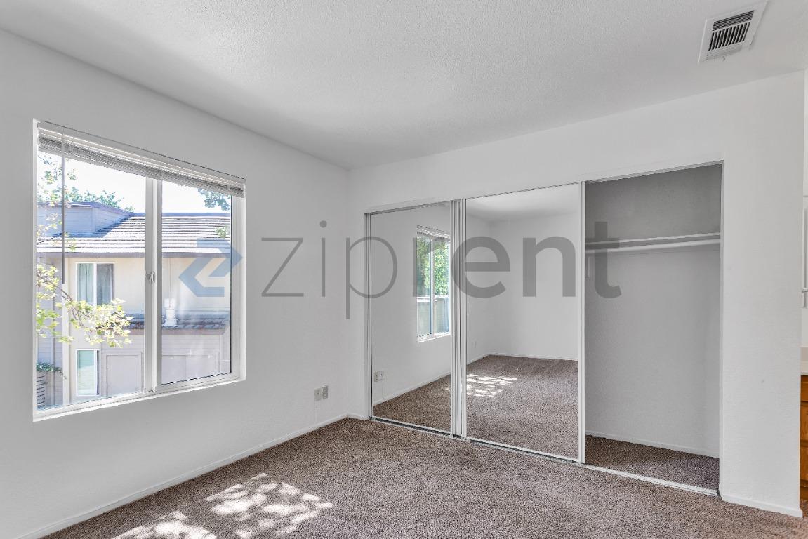 2005 San Jose Drive photo 5