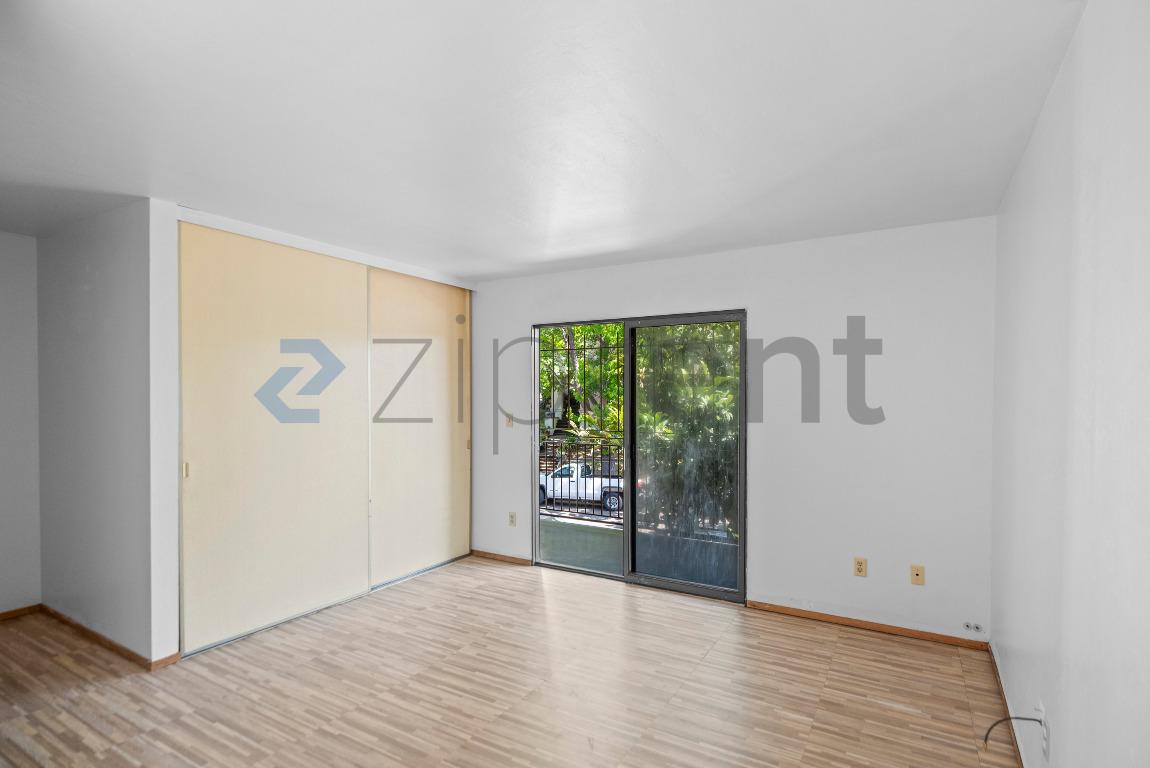 Unit 1 photo 2