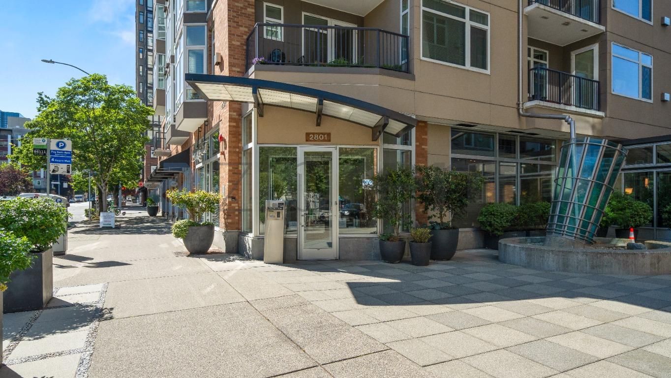 2801 1st Ave Seattle, WA 98121 photo 2