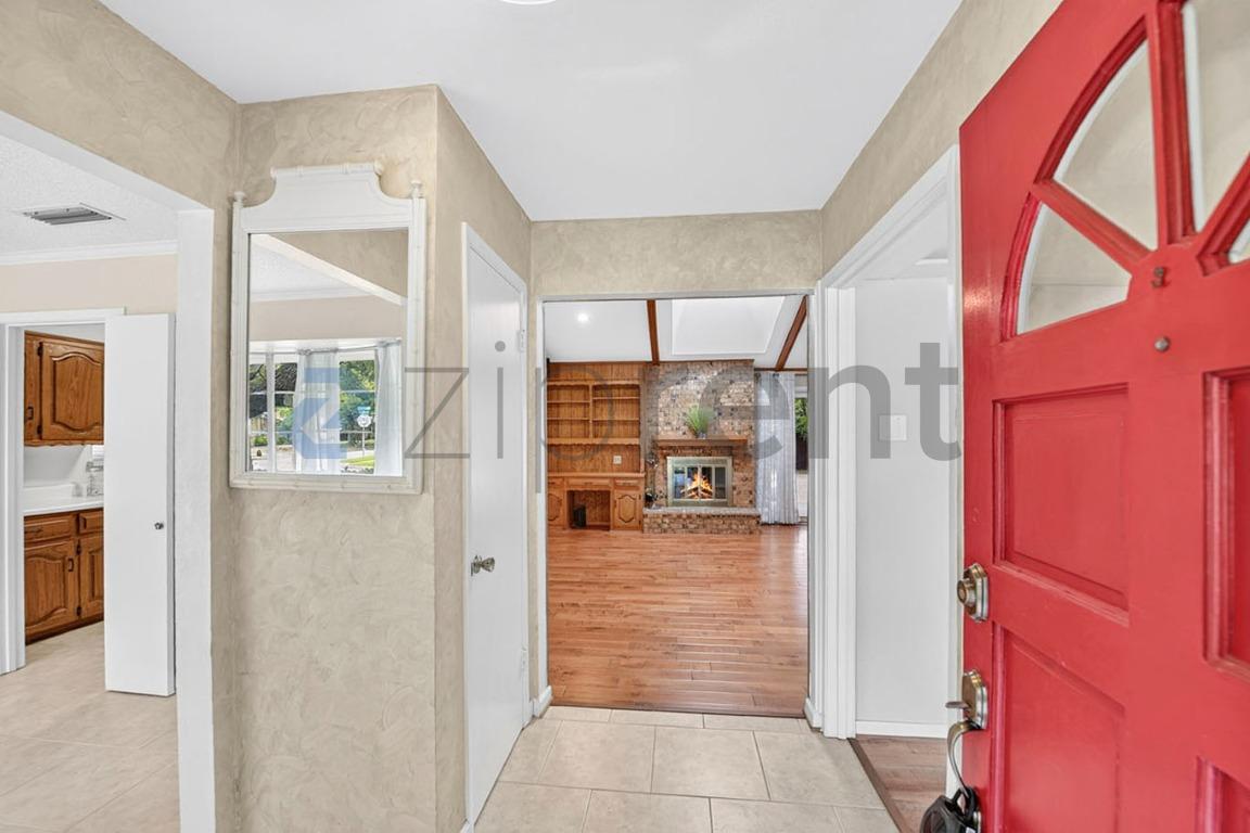 11125 Cactus Ln photo 4