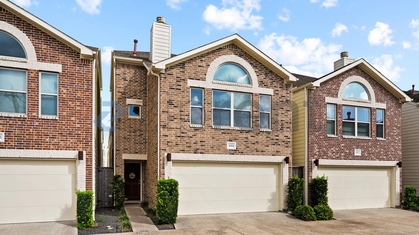 11504 Main Elm Drive photo 2