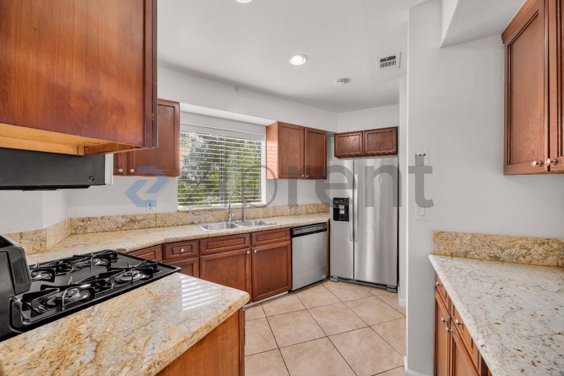 4239 Massachusetts Avenue photo 4