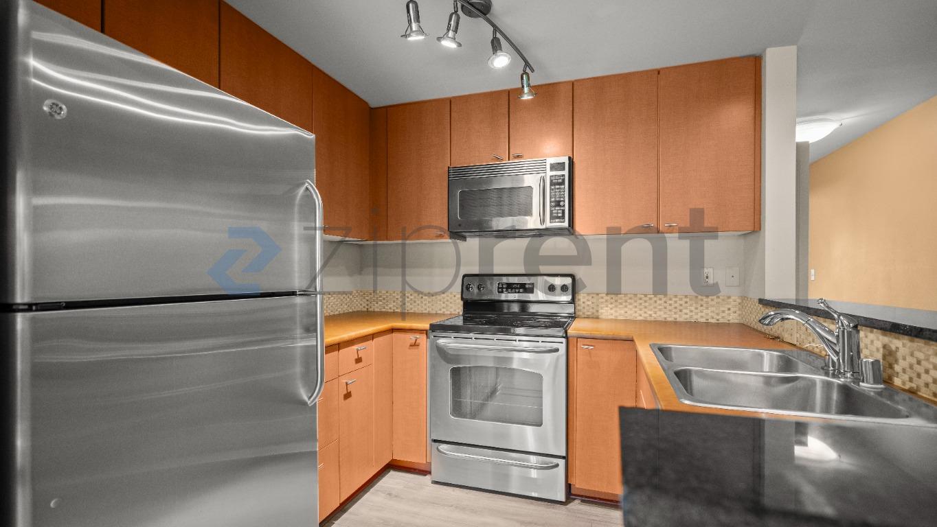 8240 126th Ave NE Kirkland, WA 98033 photo 5