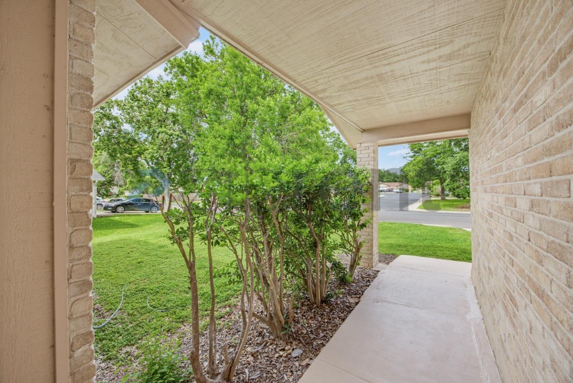 8318 Tuxford photo 4