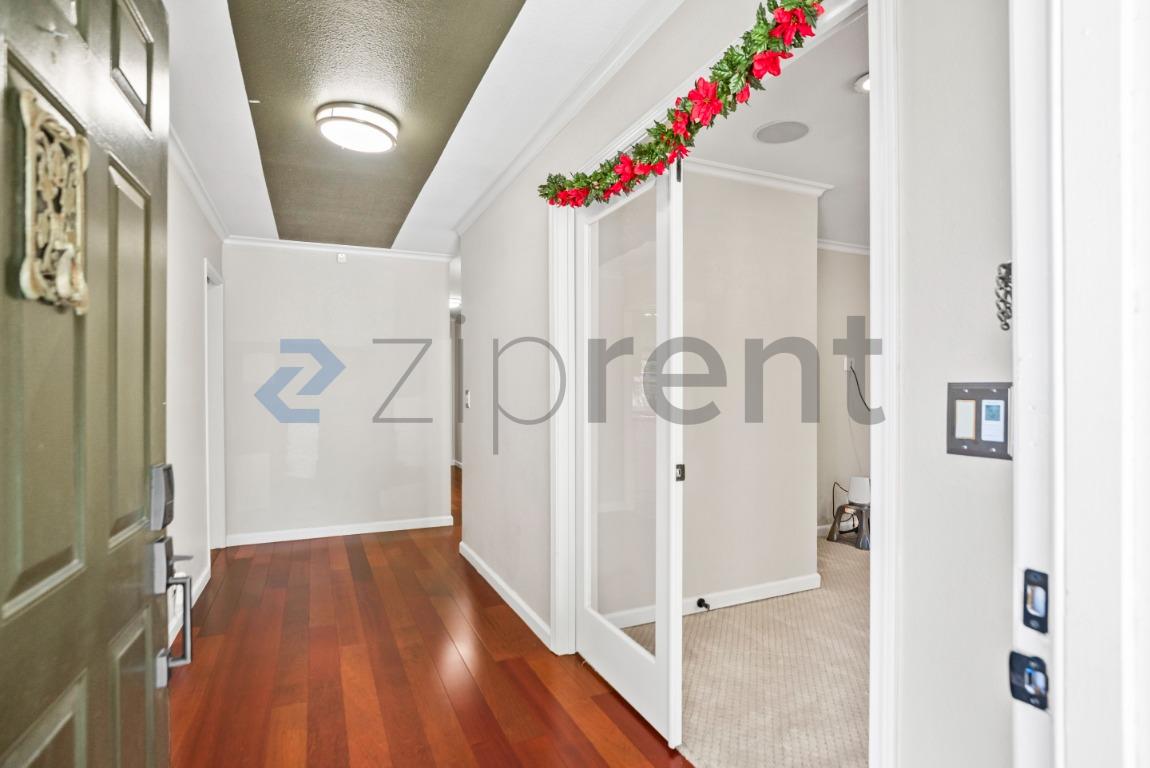 2969 Martin Ave photo 4