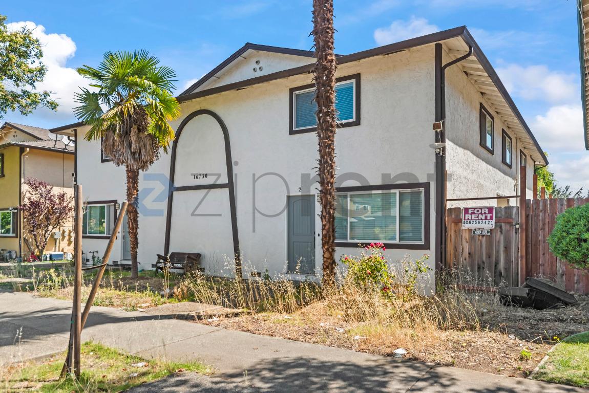 Unit Apt 2 photo 4