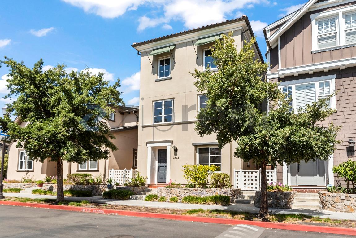 43144 Calle Sagrada photo 2
