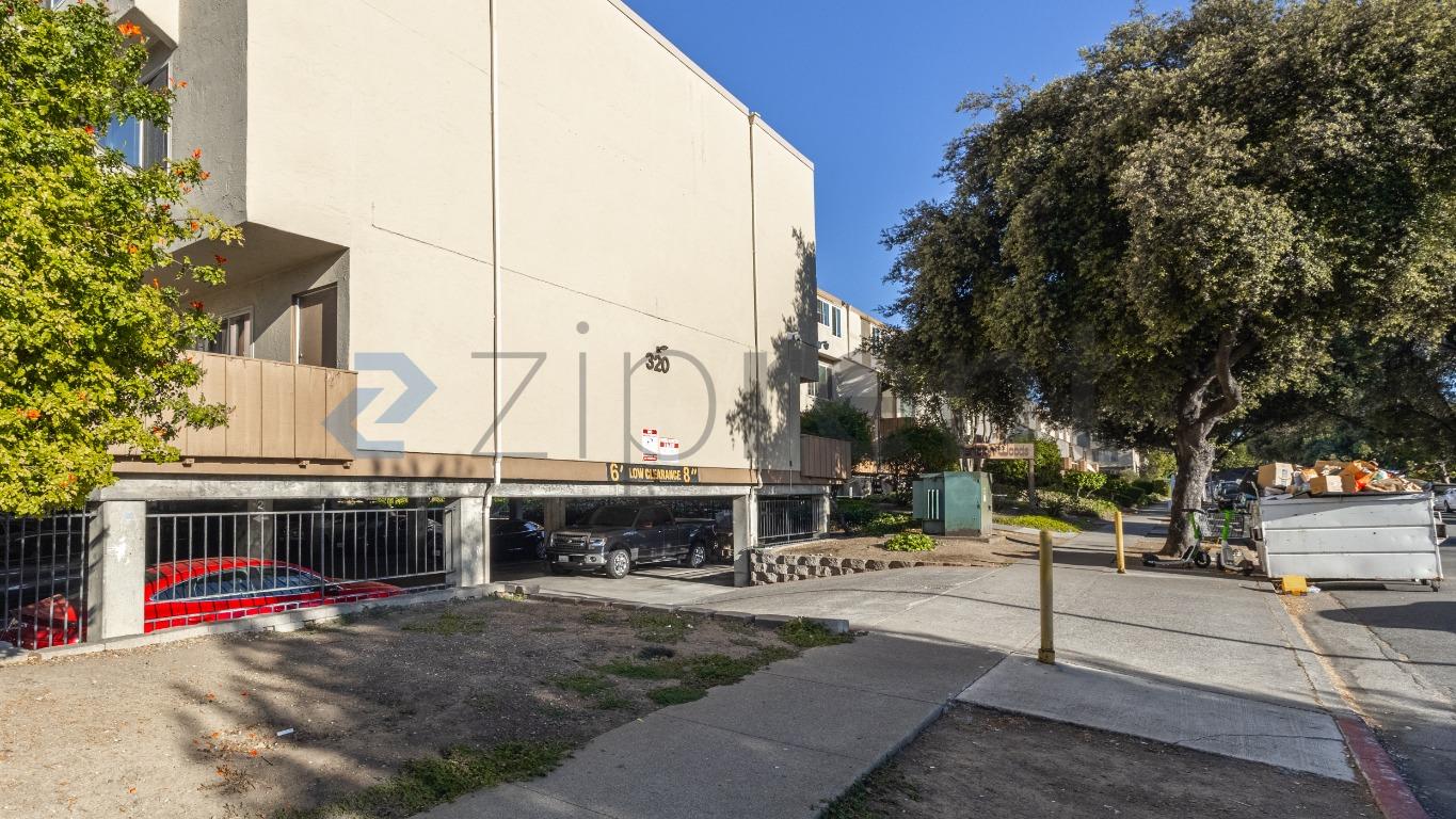 Unit 27 photo 2