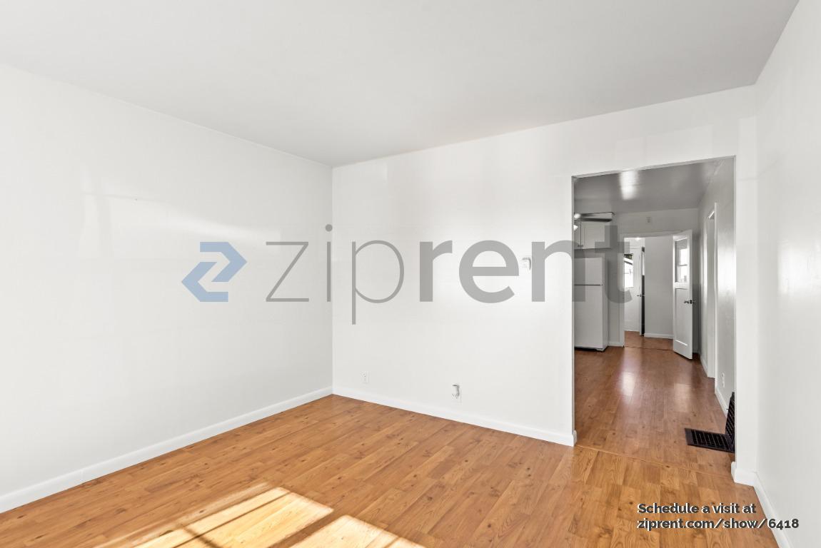 1463 Jackson St photo 4