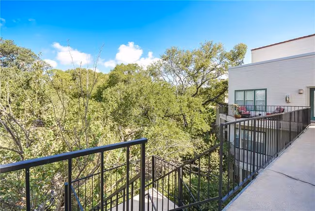 3115 Tom Green St Austin, TX 78705 photo 5