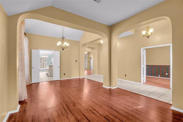 6911 Thunderbird Dr Arlington, TX 76002 photo 4