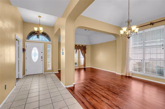6911 Thunderbird Dr Arlington, TX 76002 photo 5