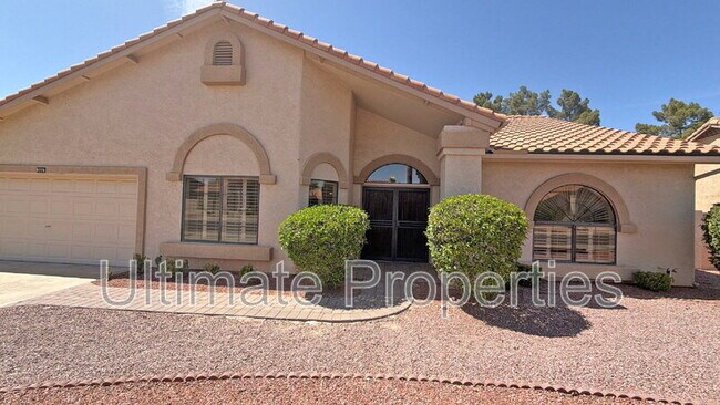 9716 W Escuda Dr Peoria, AZ 85382 photo 2