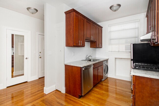 470 14th Street photo 5