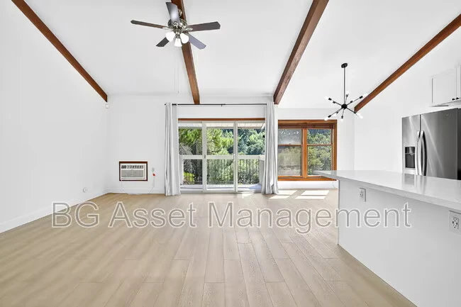 2079 Ascot Dr Moraga, CA 94556 photo 3