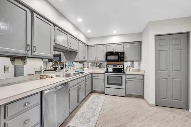 9115 E Purdue Ave Scottsdale, AZ 85258 photo 3