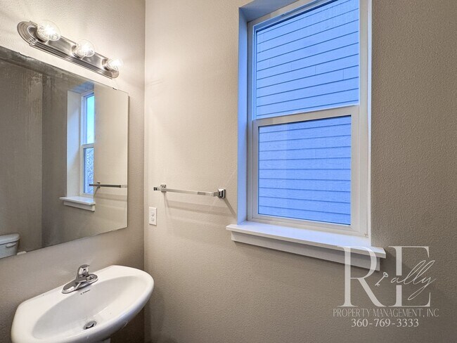 Effortless Elegance in Caldart Heights, Poulsbo photo 5